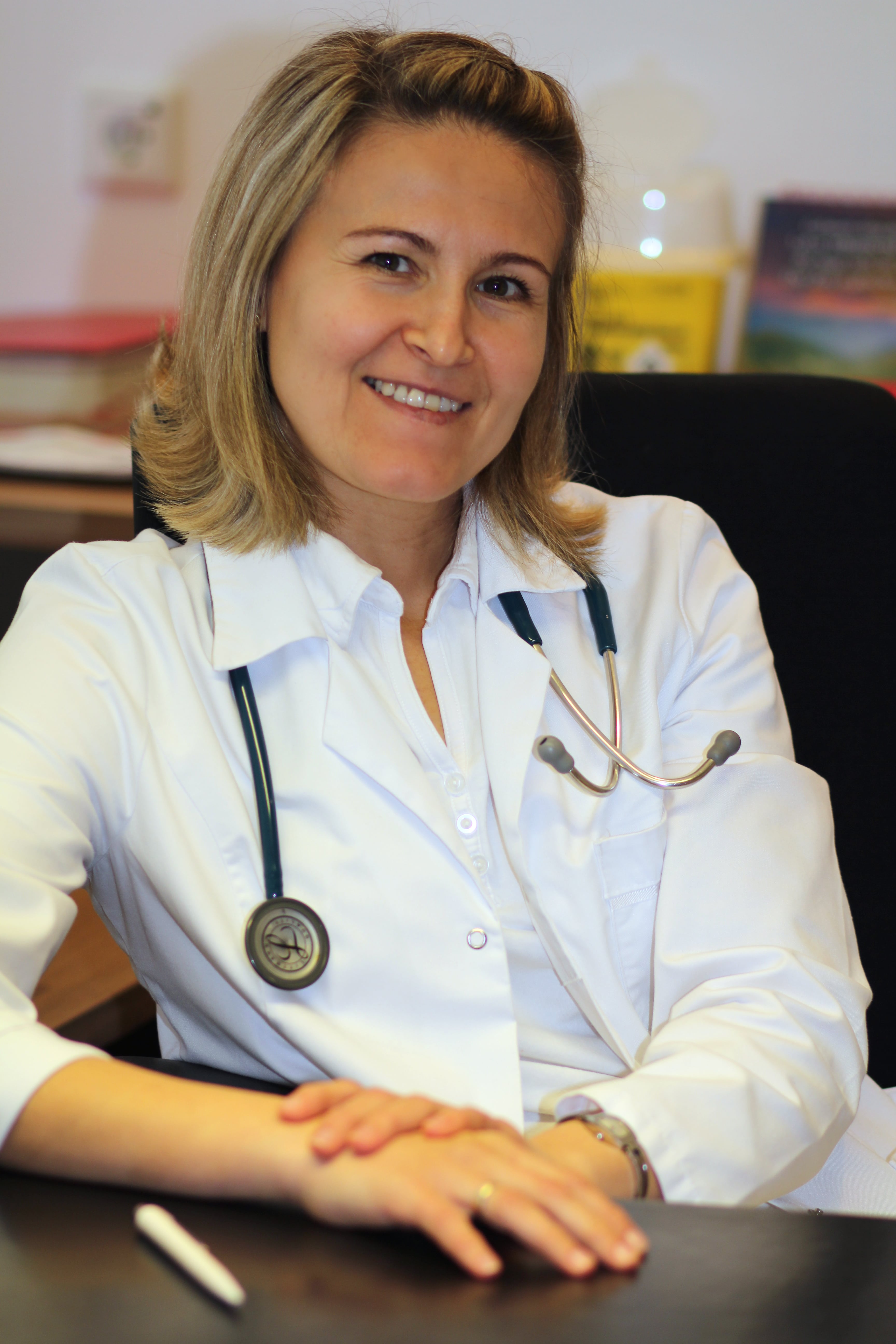 Dr. med. Larissa Wegener - Fachärztin für Allgemeinmedizin in der Gemeinschaftspraxis Bornheim-Swisttal Dr. med. Larissa Wegener - Fachärztin für Allgemeinmedizin in der Gemeinschaftspraxis Bornheim-Swisttal