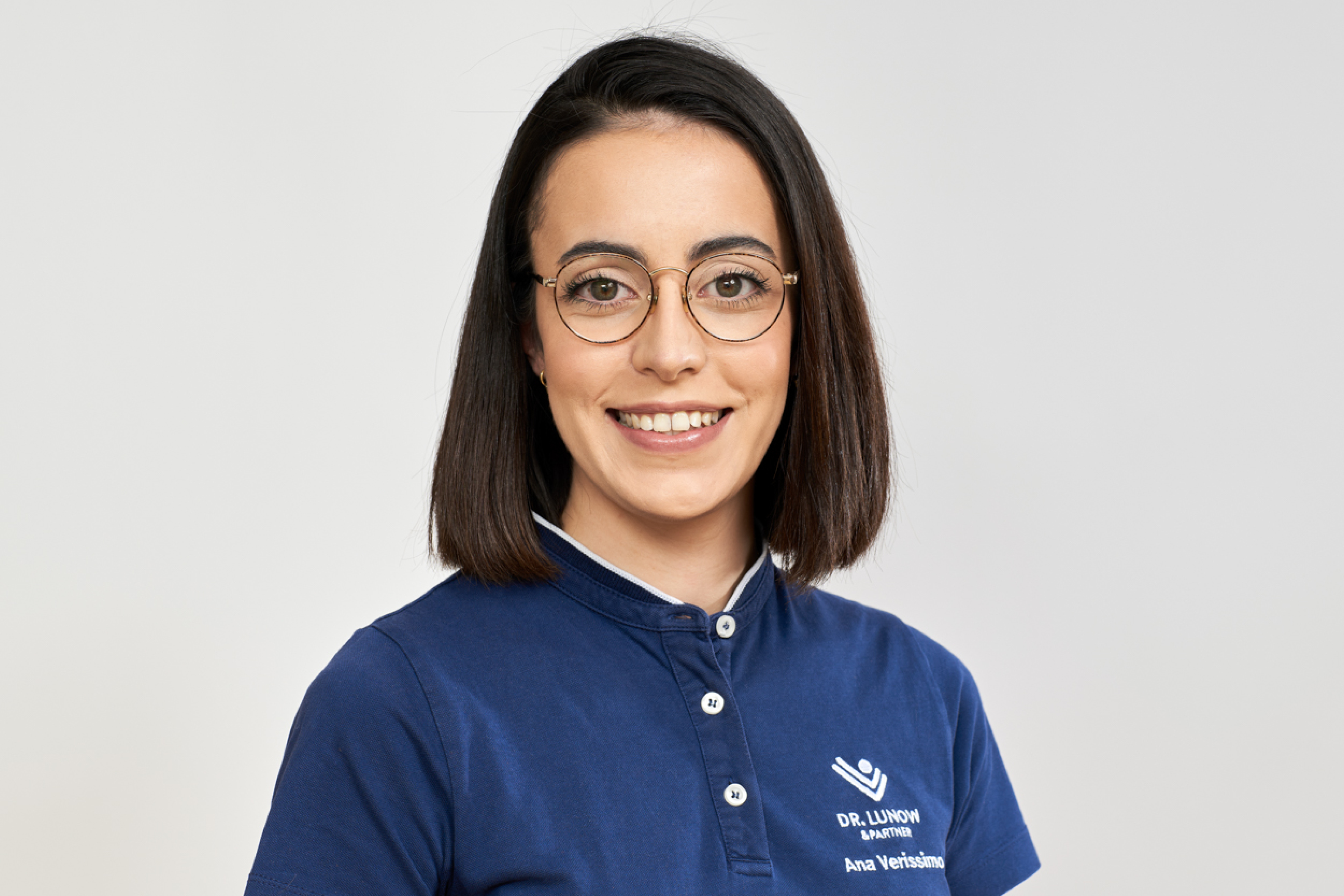 Ana Domingos Verissimo Verena Werner - Mitarbeiterin der Praxisklinik Bornheim bei Köln-Bonn