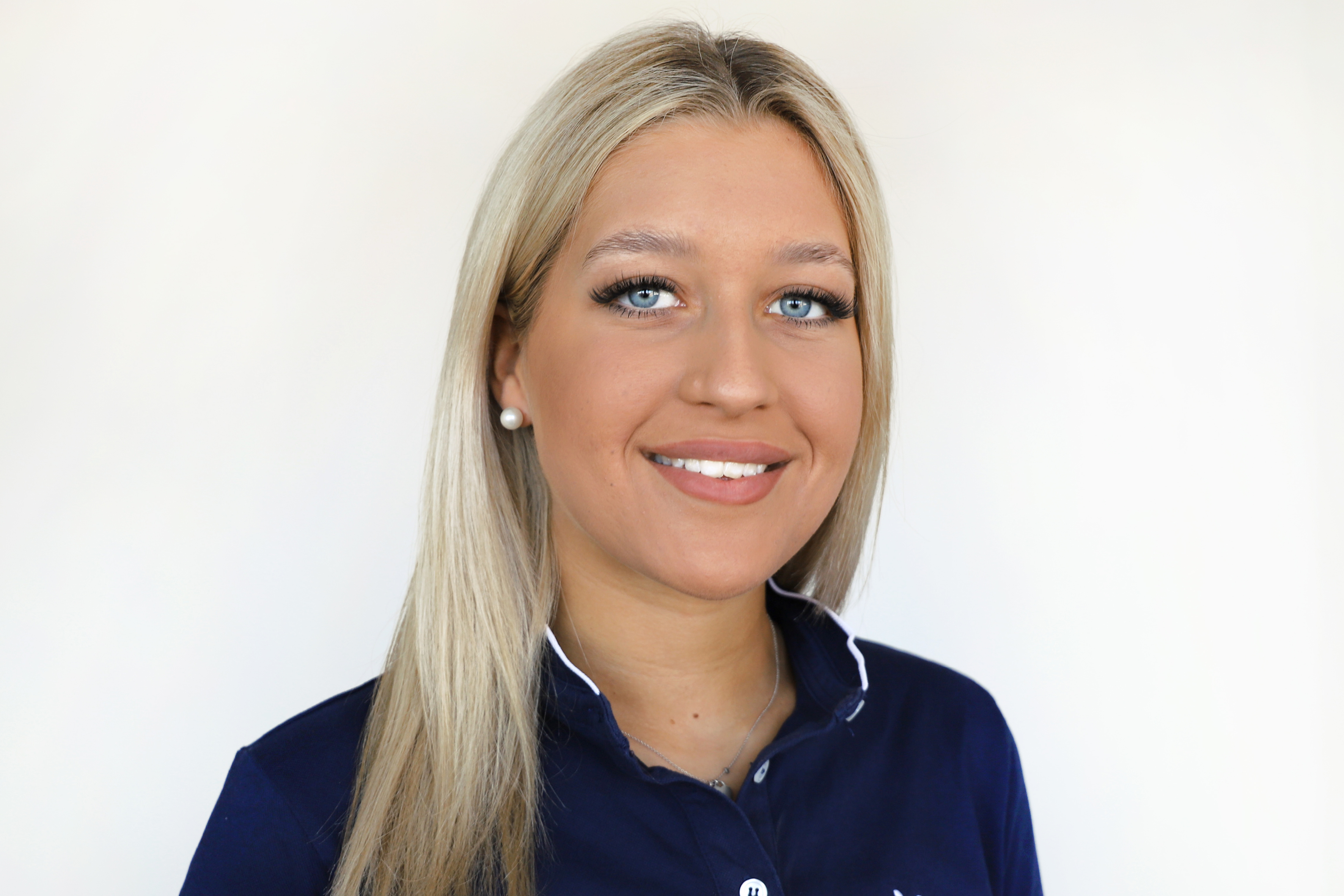 Nora Kütter Nora Kütter - Mitarbeiterin der Praxisklinik Bornheim bei Köln-Bonn